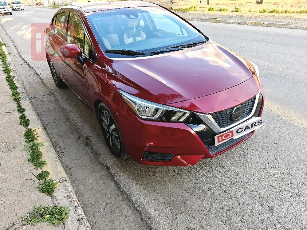 نيسان فيرسا